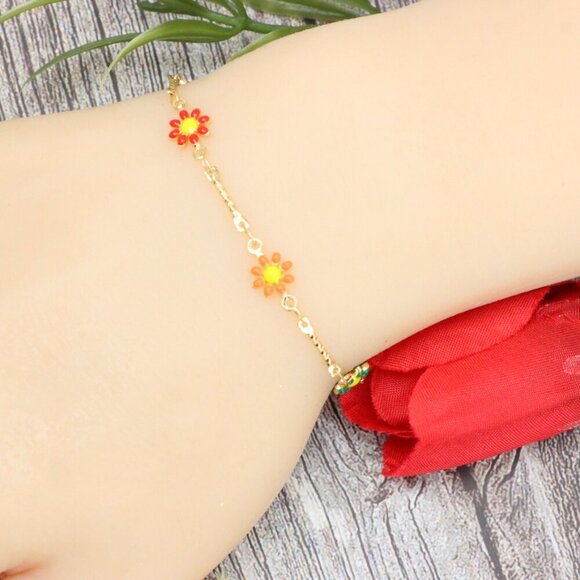 "Trendy Handmade Bracelet – A Stylish Gift for Women & Girls, MAR091626 - Picture 8 of 11